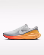 Nike Revolution 8