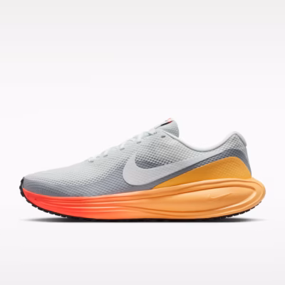 Nike Revolution 8